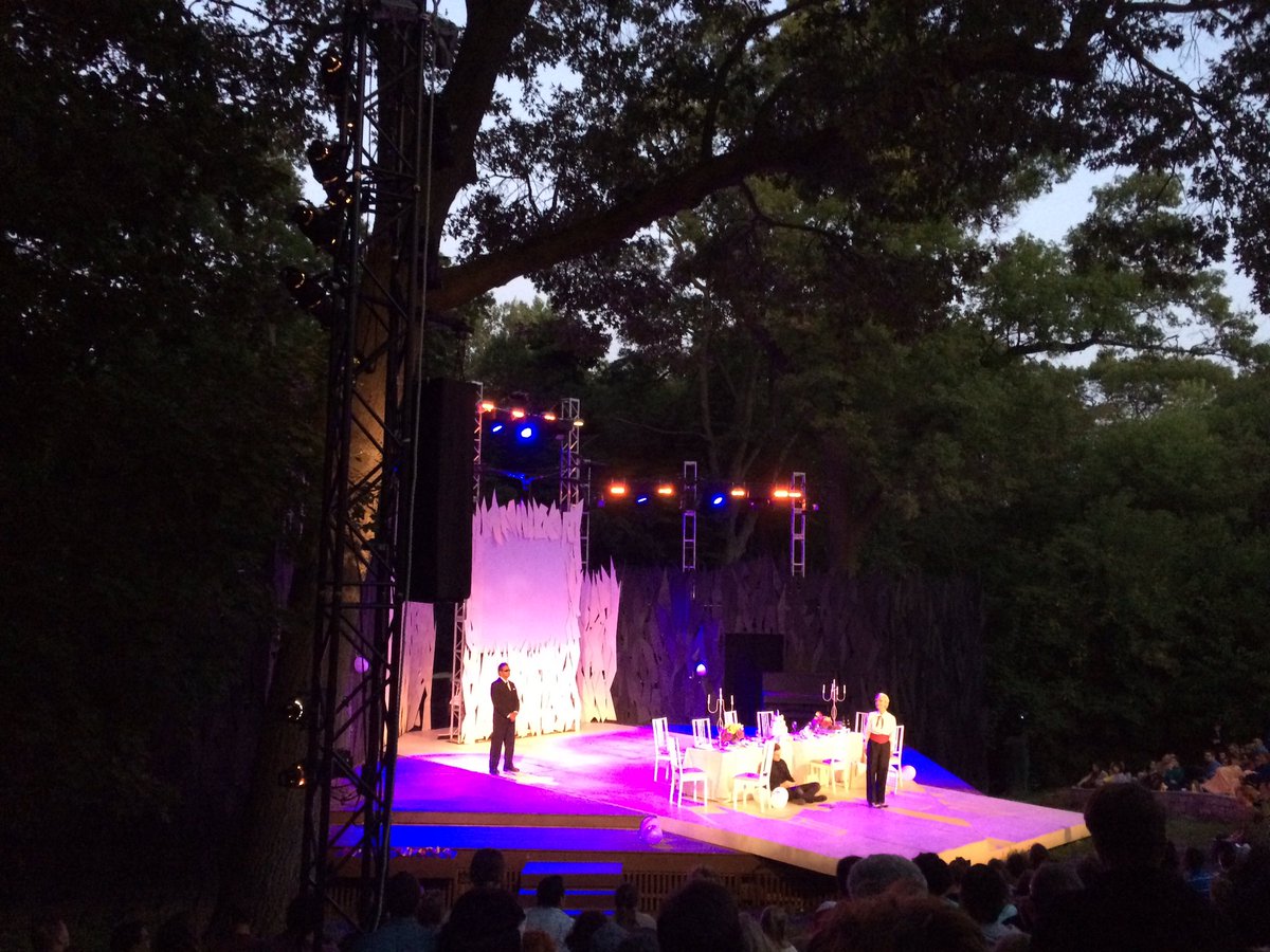 TOpictureshow's tweet photo. What to do on Sunday evening, now that #CPFF16 is over? Get thee to Shakespeare in High Park for tm night's finale! https://t.co/LkFPMvdNtE