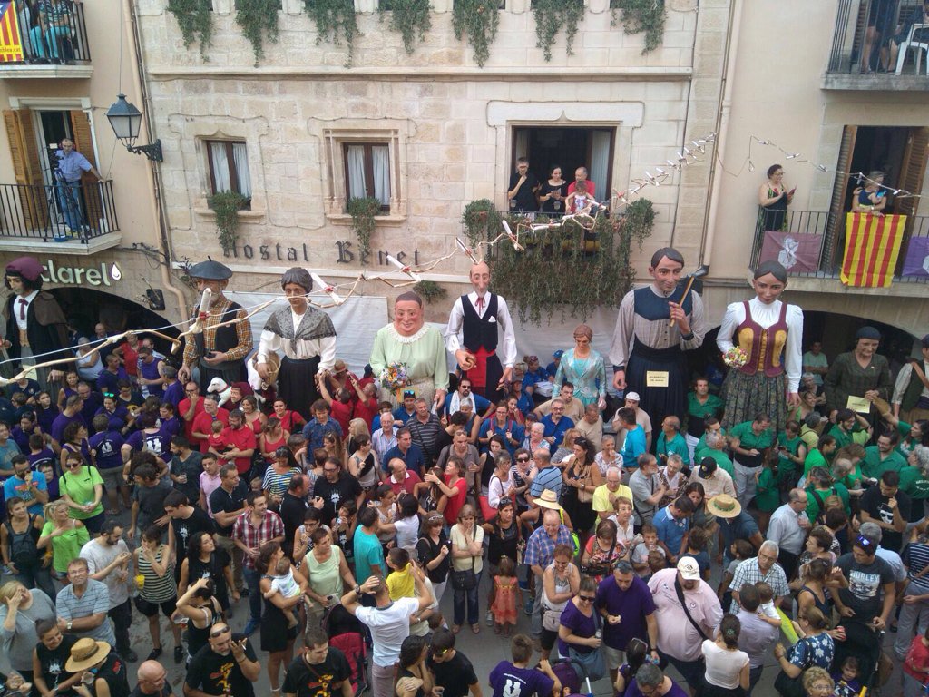 GGantsVilamajor's tweet photo. Una trobada immensa!!! Moltes gràcies per haver-nos convidat i compartit! #fmBorges2016 @AjBorgesBlanque https://t.co/9QxM6WLGiZ