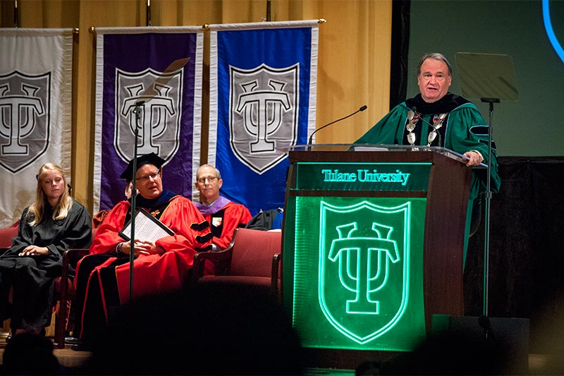 Tulane's tweet photo. Convocation is a celebration of all things #Tulane with a sweet shot of #NewOrleans flavor https://t.co/v808iO8Kda