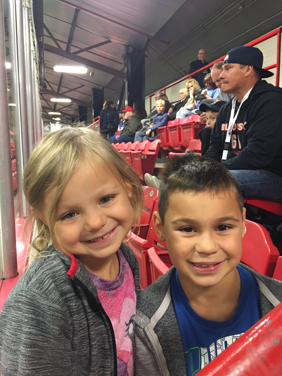 merchantslax's tweet photo. #MerchFans https://t.co/v8GJpRYcfx
