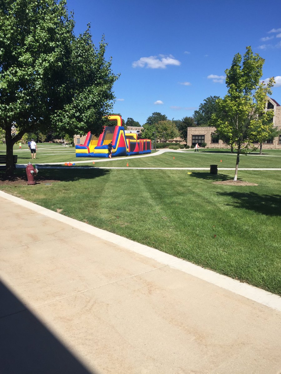 ltrattles2's tweet photo. Everyone get pumped for dorm Olympics starting at 4pm! @HolyCrossND https://t.co/xGMKdRAhgv