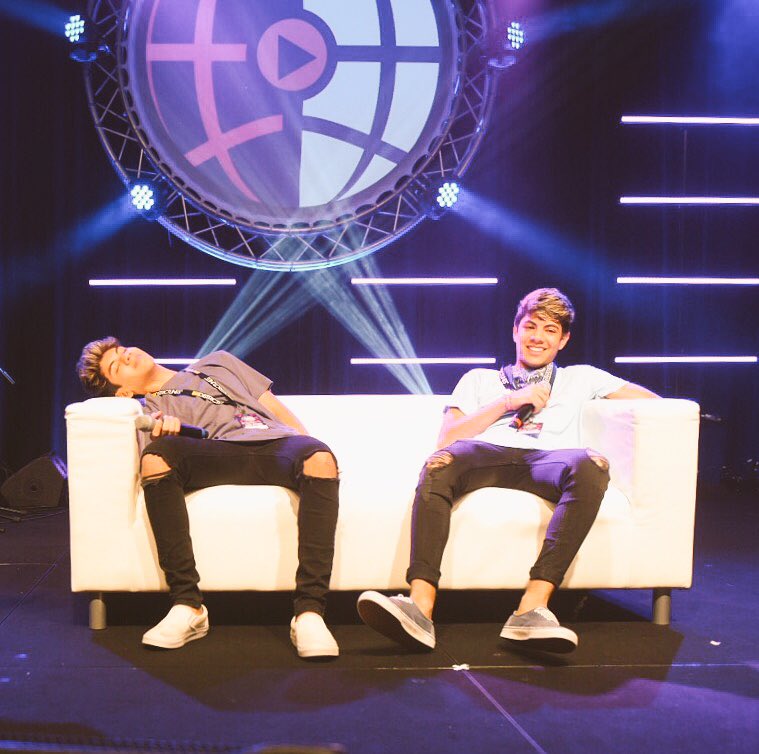 PlaylistLive's tweet image. When your friend stays up late the night before and you&apos;re at #playlistlive