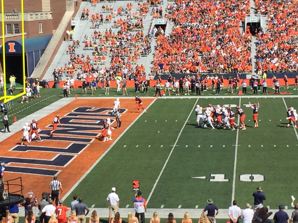 _HeatherRuff's tweet image. Great start #illinifootball!! Touchdown! Boom! #wewillwin