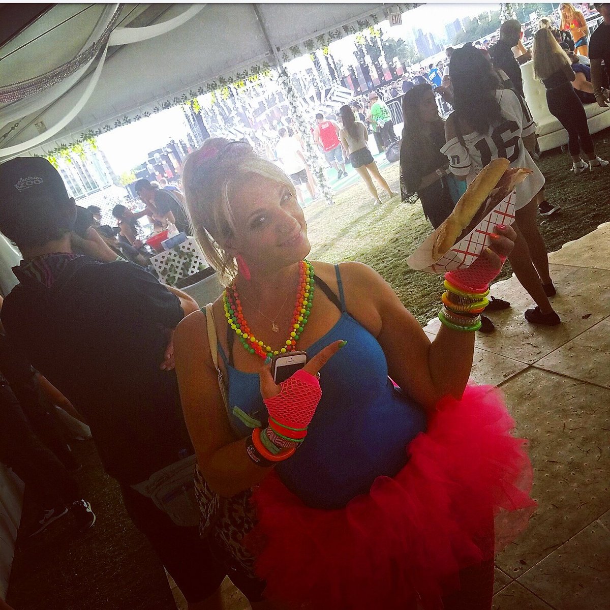 #Edm meets #PontiRossi at the #VIP lounge at #ElectricZoo #2016 #Randalls Island #Prosciutto #Mozzarella #Panino