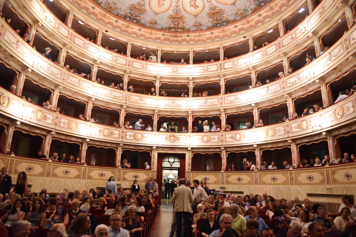 todifestival's tweet photo. La nave dei  @Cambuyonshow approda al #TodiFestival ed è  #SoldOut https://t.co/ixPatNW5P1