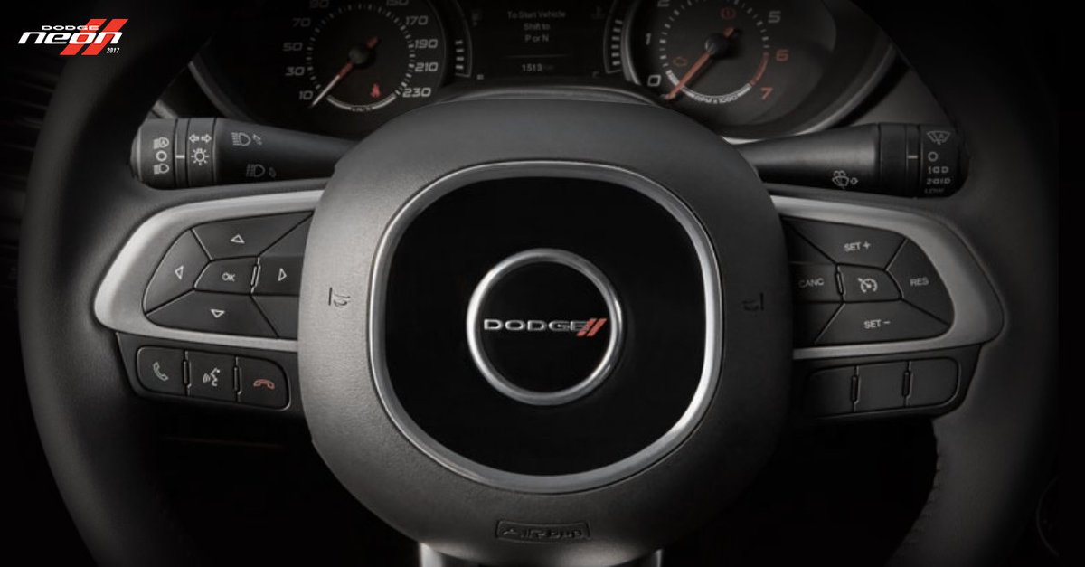 Los controles al volante de #DodgeNeon te permitirán una experiencia de manejo segura. bit.ly/2c5oxin