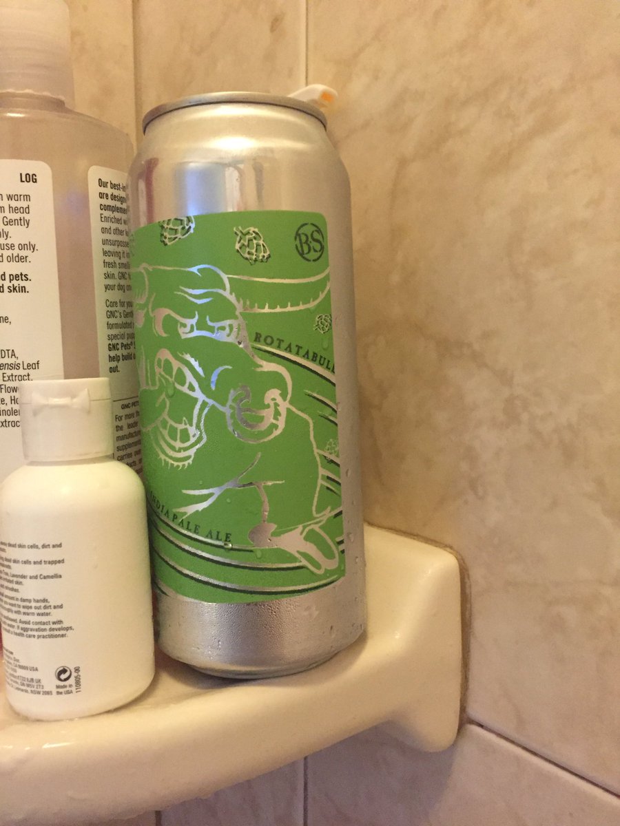 flyingplatypie's tweet photo. #showerbeer https://t.co/rgDF6jlDVE