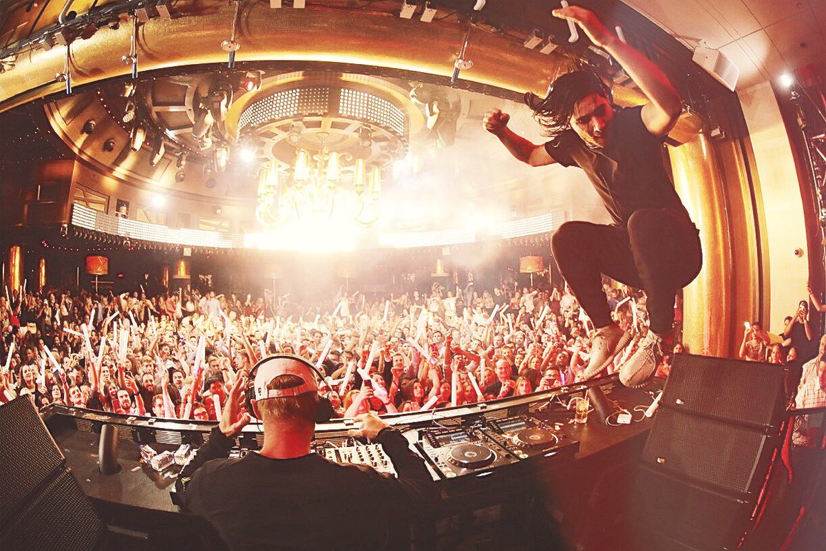 DMahoneyphoto's tweet photo. Labor Day Weekend has arrived! @diplo @Skrillex @XSlasvegas #JACKร #XSLDW ๐ฅ๐ฅ๐ฅ https://t.co/PgKlrpmVi6