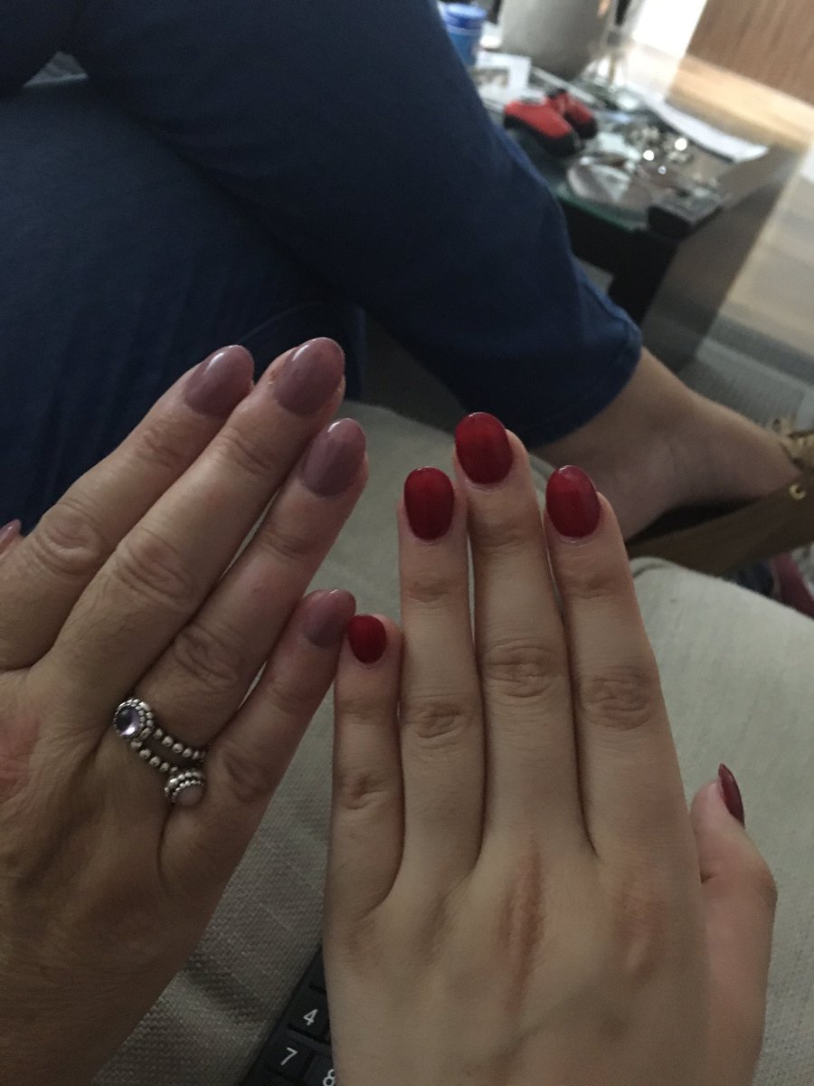 taylahc25's tweet photo. Loving our holiday nails by @NailsKoko 💅☀️ https://t.co/kIEtexnoHi