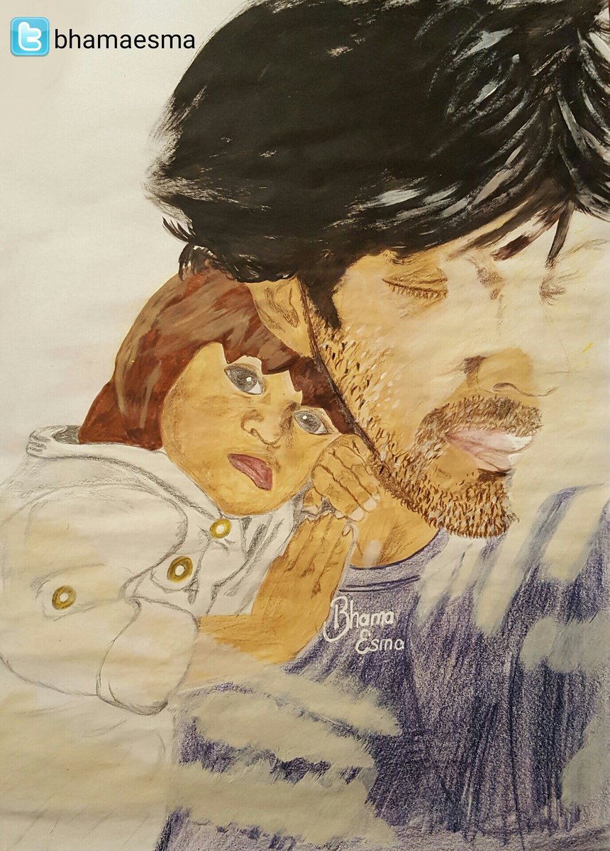 bhamaesma's tweet photo. NEW: my father's shadow 😍 by me ✌ @iamsrk #AbRam #AbRamKhan #SRK #ShahRukhKhan https://t.co/q4vylhQaDM