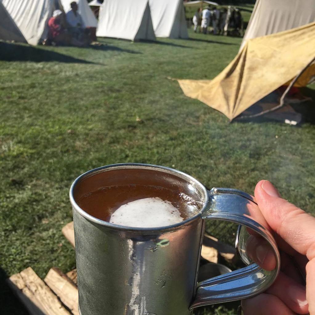 Louise_GoLH's tweet photo. Nothing beats a cold beer after an Indian raid... Cheers! 🍺👌🏼☀️ #beer #reenactment #westvi… https://t.co/5het0Axrpk https://t.co/TGhHeoKQEH