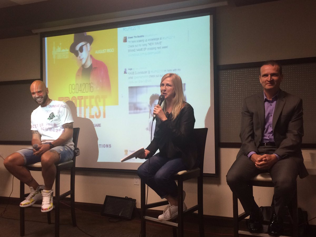 We have <a href="/ACTRARACS/">ACTRA RACS</a> talking to us about our Neighbouring rights #cumc2016