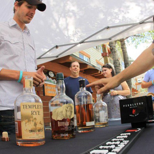 BethVRTMag's tweet image. Checkout Wine and Jazz Festival on VRT August-July 2016 Issue p28-31 ow.ly/LlNO303dltb  @Colorado  @KFestivals