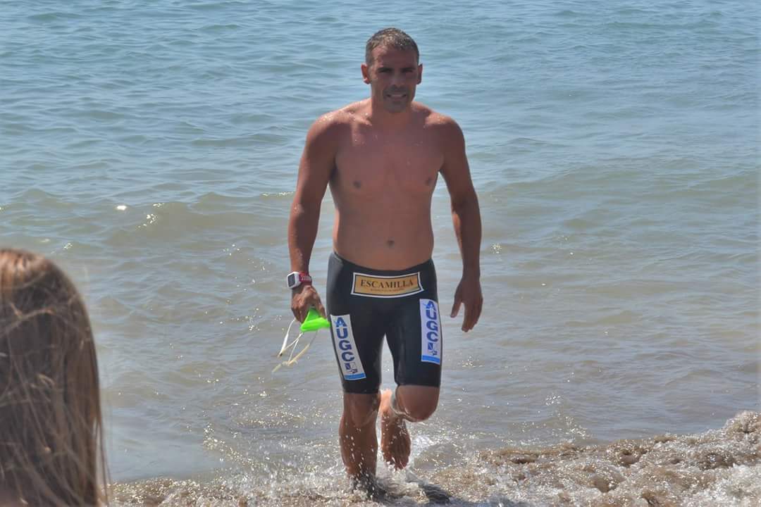 AUGC_LasPalmas's tweet photo. Agente de #GuardiaCivil @dromera79 hoy 1° categoría Máster C y 3° de la General Travesía Arinaga 1500m
FELICIDADES https://t.co/fJ9z8fuWIX