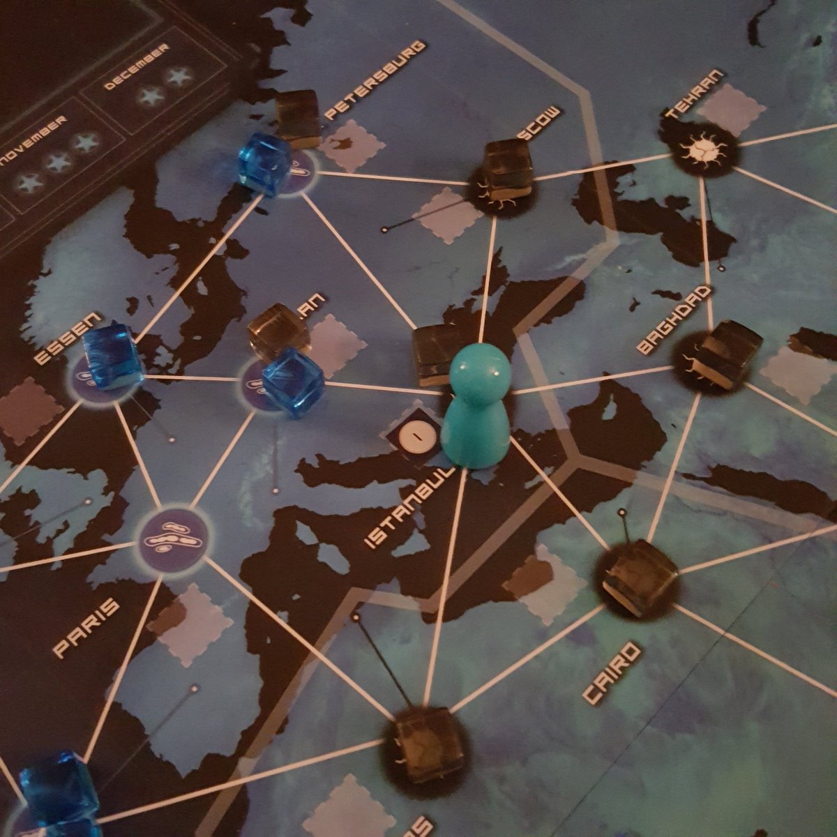 Phd pizza knows nothing about saving the world....(｡ŏ﹏ŏ)...#PandemicLegacy