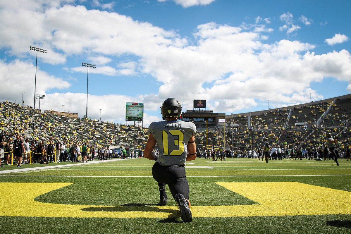 GoDucks's tweet photo. Dial in. Dial up. #GoDucks https://t.co/HZaKx6dnlj