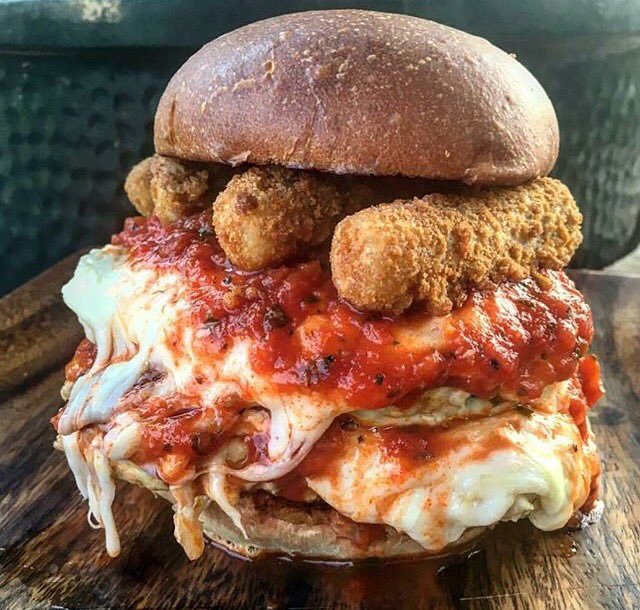 AL__Design's tweet image. 😍😍😍 #cheeseplease #foodlove #ilovefood #motivation #happygirl #foodporn #omg #burgers
