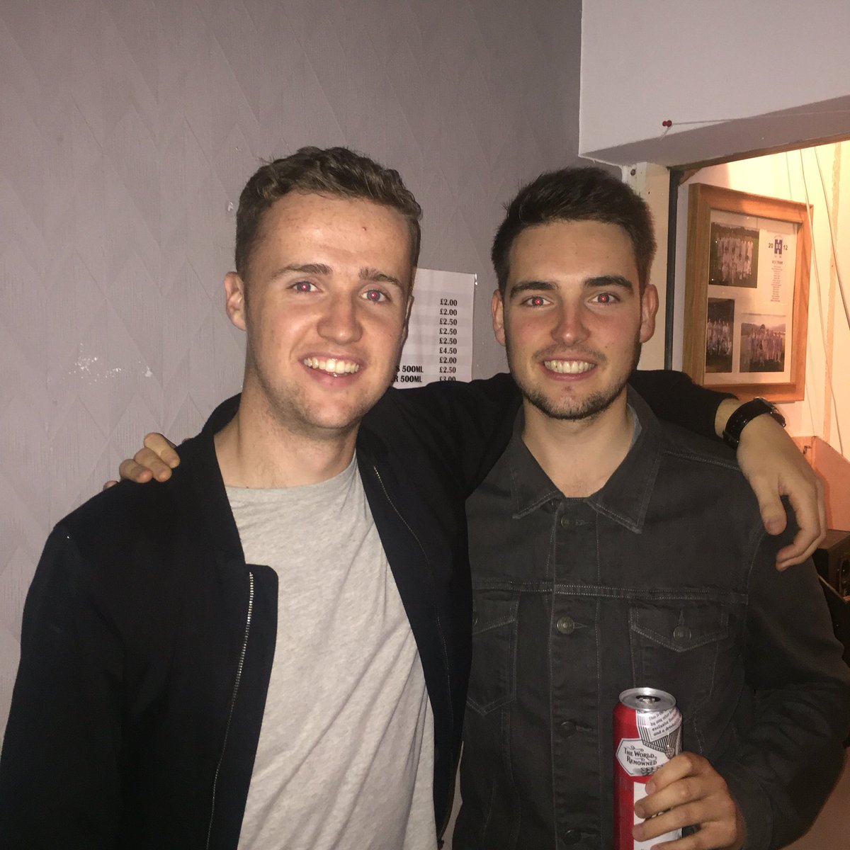 HighLaneCC_'s tweet photo. Josh Hampson spotted at Woodview tonight, a 3 year deal at High Lane is rumoured to be on the cards #Hampback https://t.co/YXzoV2oGcC