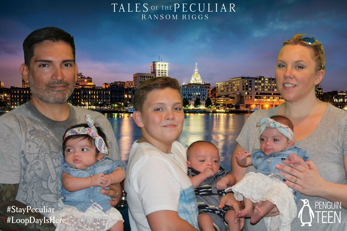 TapSnapPhotos's tweet image. #StayPeculiar  #LoopDayIsHere