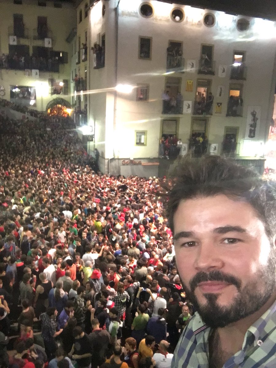 Hi ha pobles que mereixen tant que es mereixen un país. Visca la Patum!