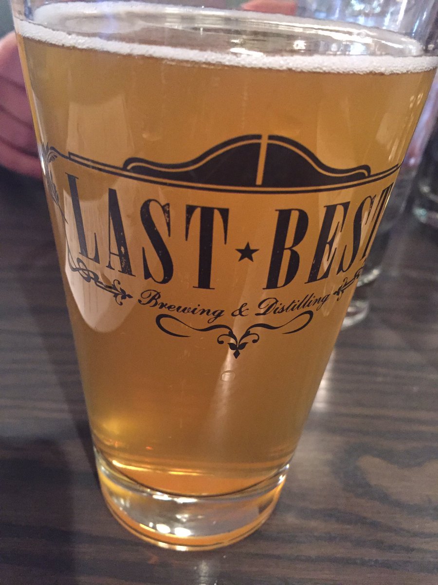mbmykes's tweet photo. Stop 2 on our mini brewery tour @lastbestbrew and hey you can't beat $4 pints #rockpaperscissorswhosdriving https://t.co/ZlcrDFB9Fy