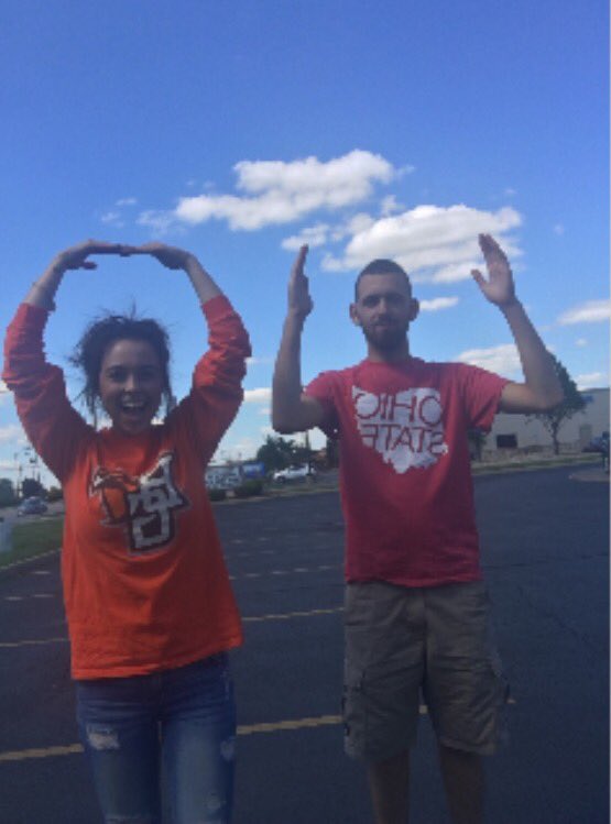 crabtree_brett's tweet photo. OH-IO! Fun with @morganwhitney12 #BGvsOSU 😎🏈 https://t.co/e6jrF5HKRj