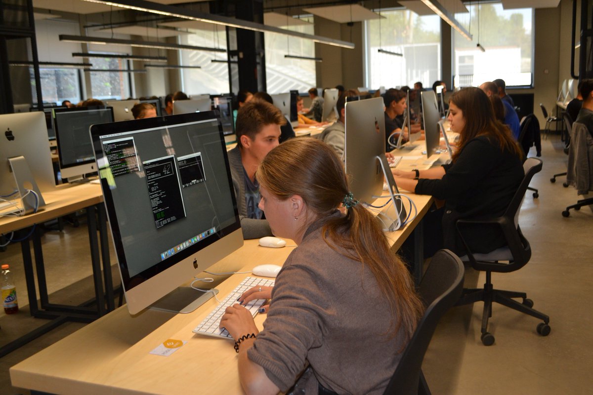 UNIT_Factory's tweet photo. #UNIT_Factory #born2code #UNIT_pool #UNIT_exam #exam #university #imac
Перший екзамен в UNIT Factory відбувся! https://t.co/gXqnfrqWfb