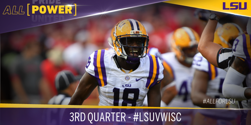 LSUfootball's tweet photo. Kickoff for the second half. LSU gets the ball to open. #LSUShop https://t.co/BjP23t47MF