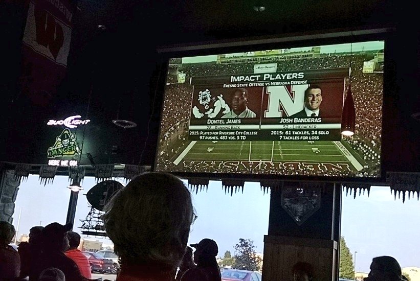 LegendofNerd's tweet image. It's football time. #itsfootballtime