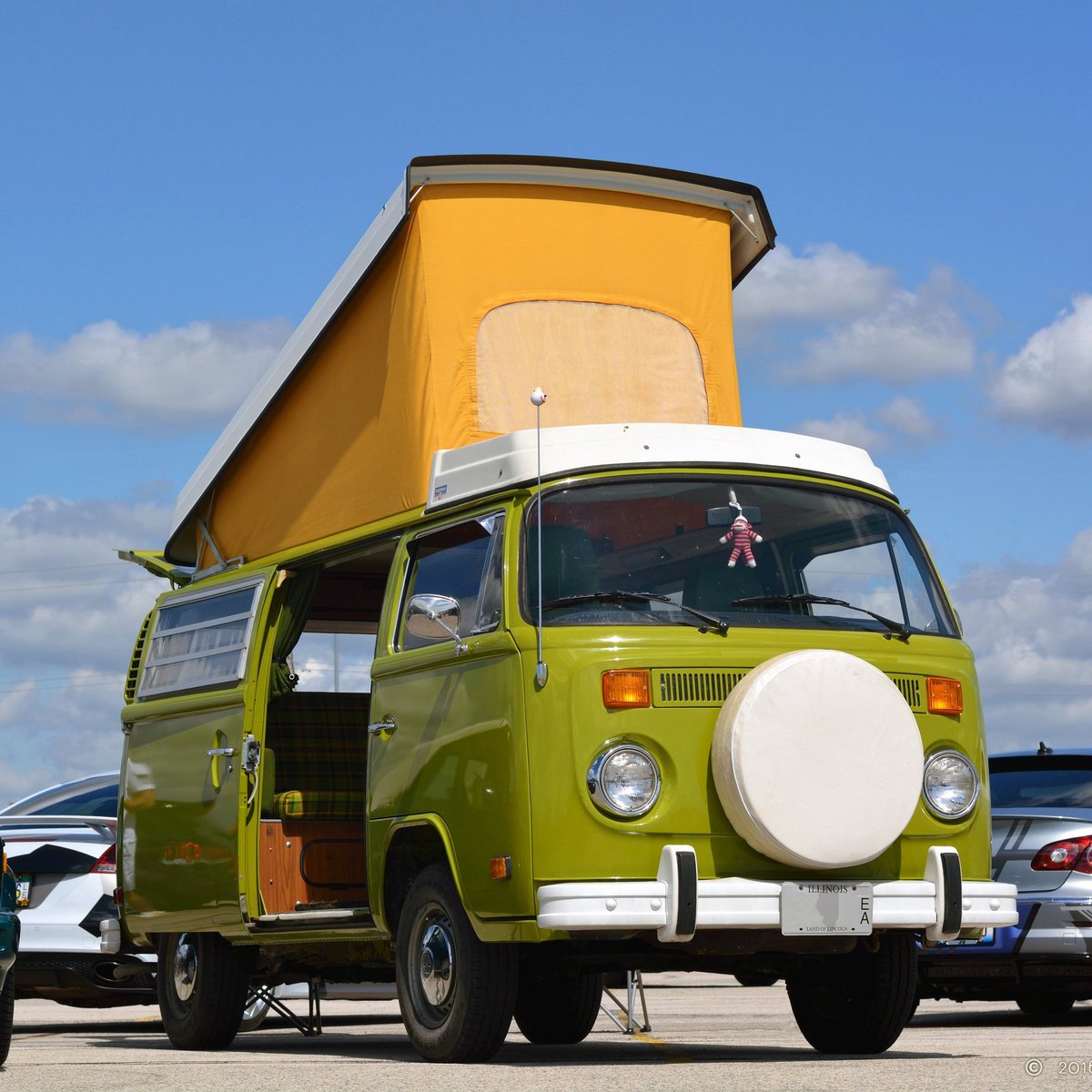 vwcampmobile's tweet photo. Wilson the 1978 #VW #Campmobile at #WindyCityDubFest #WCDF 2016 #vwcampmobile #vwcamper #vwbus #vosbus #Aircooled https://t.co/u2KDBsf1CO