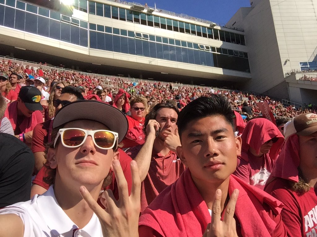 ksnyd_10's tweet photo. The 🐐, @kfischer07, fan club! #LetFischerKick #GetHerNumber https://t.co/53XyzueIoo