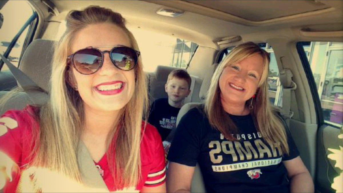 TheSmiths4's tweet photo. Game day with my kiddos! #osubaby 🏈 https://t.co/Cyd9hUwilB