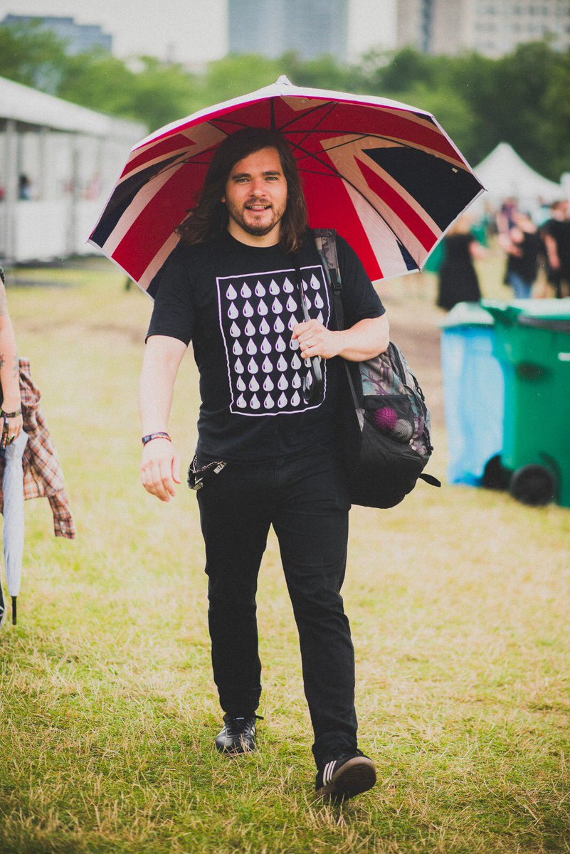 bastille's tweet photo. Here are some more photos by our mate @Gregorynolan from @lollapalooza a while back. https://t.co/fyUaH7ucNu https://t.co/Ly9hN57ZZR