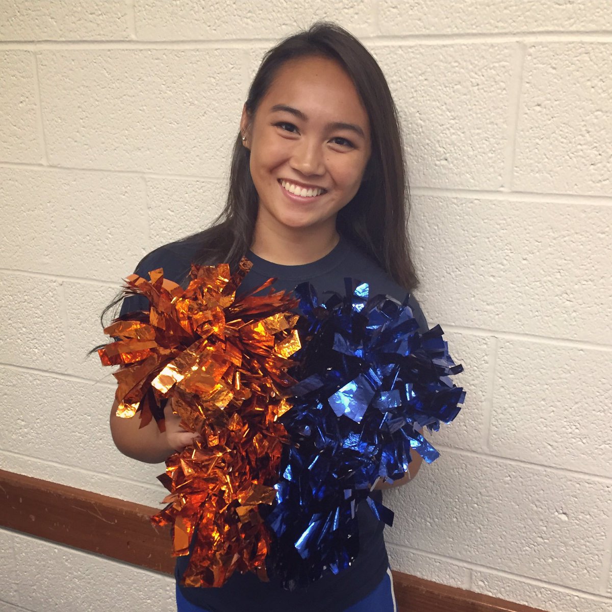 UFKPL's tweet photo. Happy first Game Day of the season, Gators! We can't wait to cheer for the Orange &amp; Blue tonight! #gogators https://t.co/Vx4VKbRiKI
