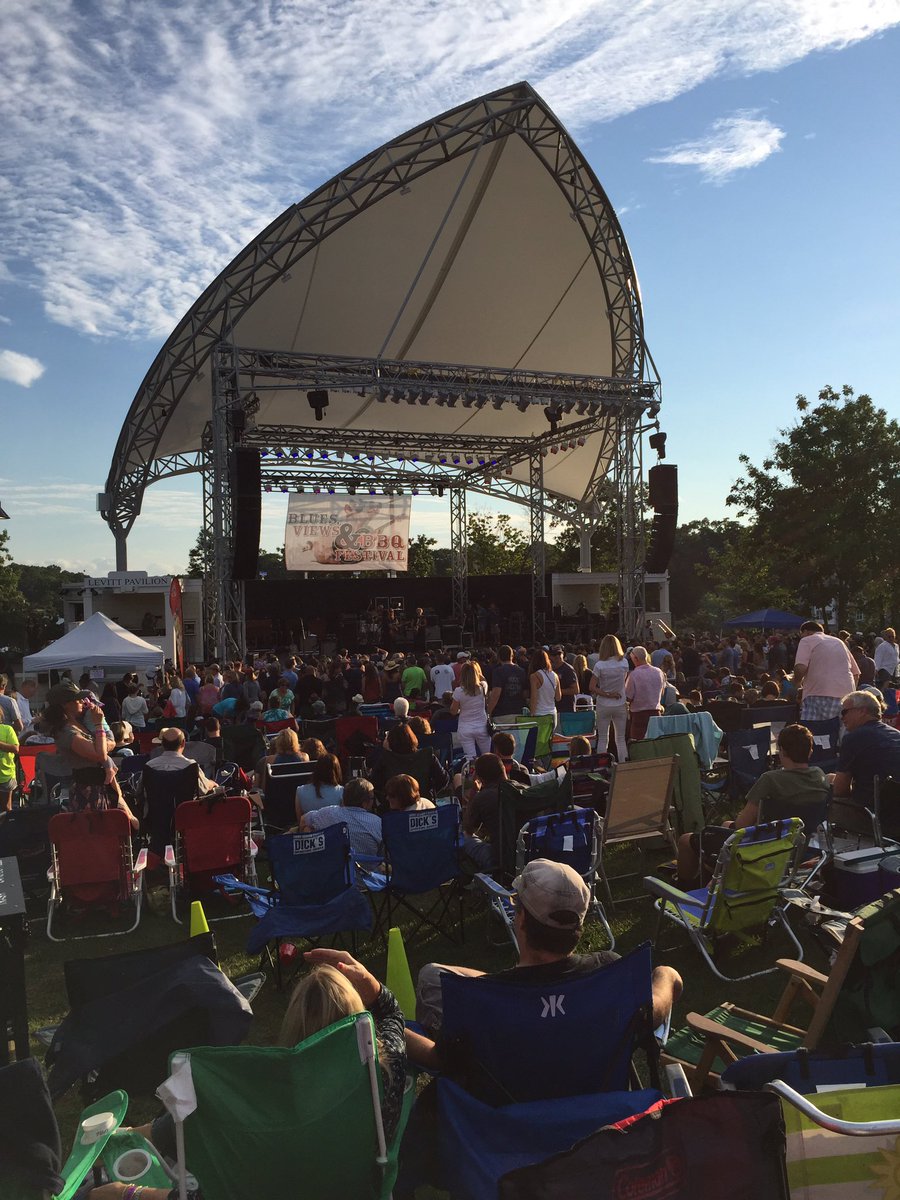 LanceAScott's tweet photo. Perfect afternoon @Anders_Osborne @bluesviewsbbq https://t.co/X5Vxt2G7MX