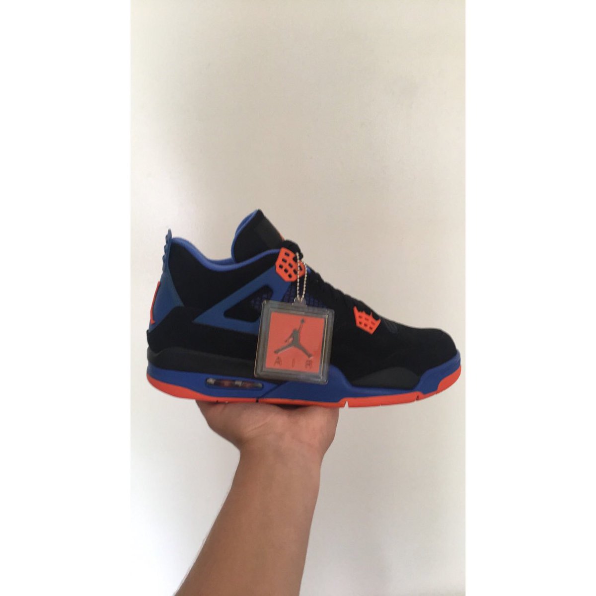 AirSoleKicks's tweet photo. Cav 4s🔥 probably one of my most favorite color way of the Air Jordan 4 #kotd #cav4s #4s #Retro4 #KicksOnFire https://t.co/kEJUGsqVdp