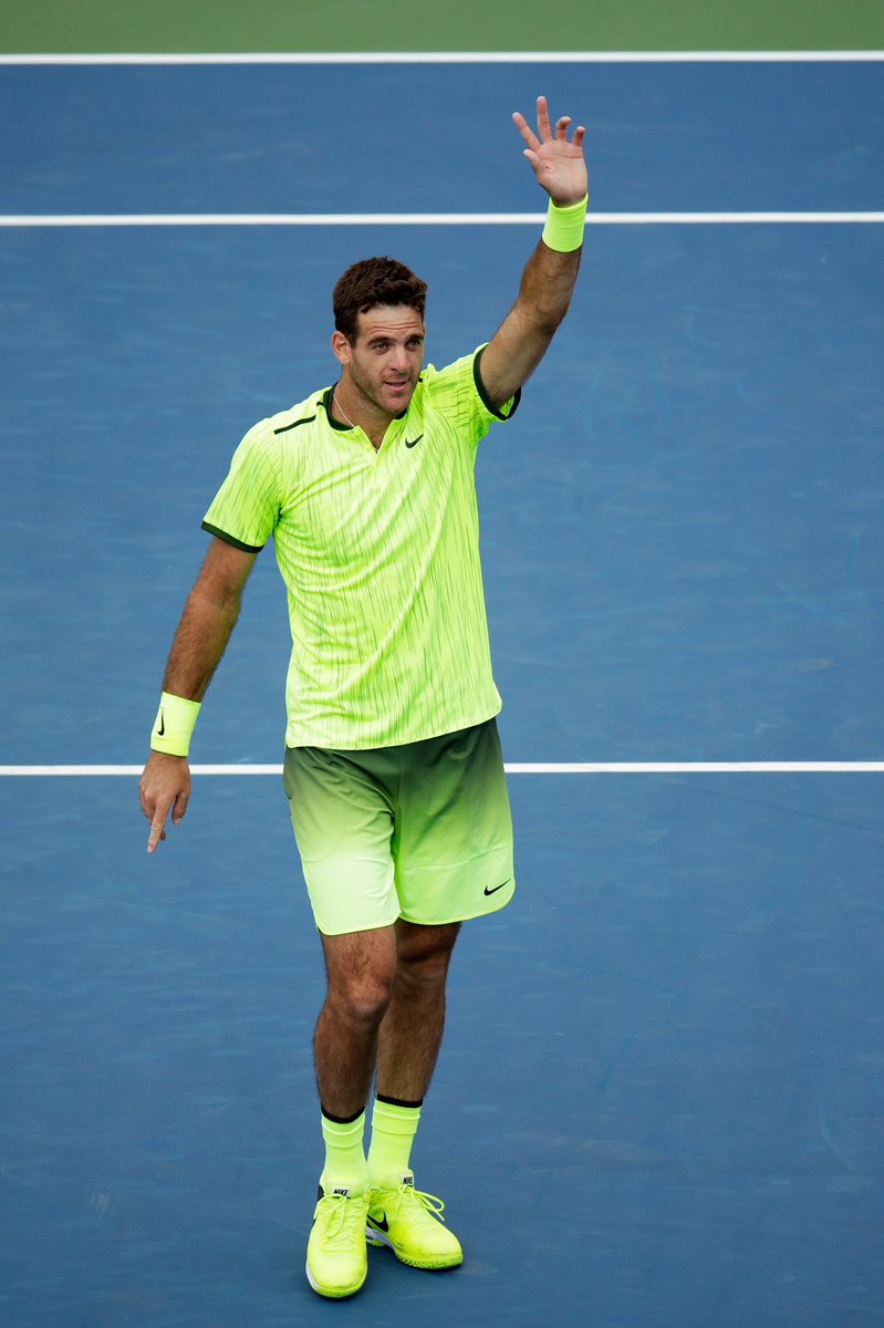 delpotrojuan's tweet photo. Gracias por hacerme disfrutar el increíble ambiente en la cancha hoy!! 😄👏💪 https://t.co/k1Tyou5KwP