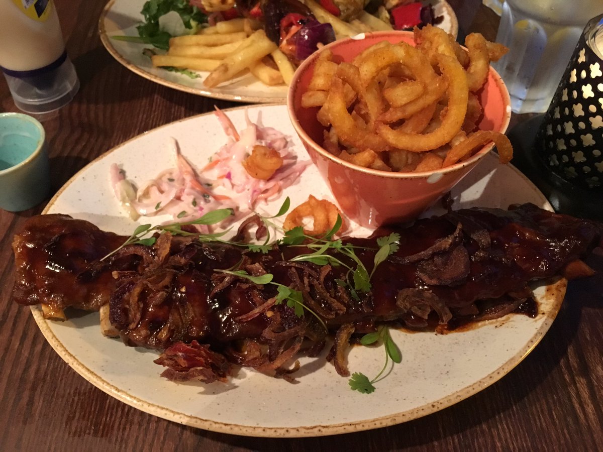 DjBobby1989's tweet photo. If I didn't take the picture it's like I didn't actually go! #foodie #food #lovefood #meat #ribs # https://t.co/mn4uXevgg1