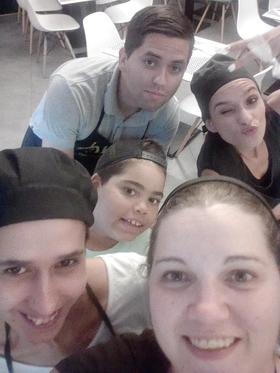 MarisaD011's tweet photo. Fim de dia de trabalho... #goodday #thebest https://t.co/ldinFKqnYo