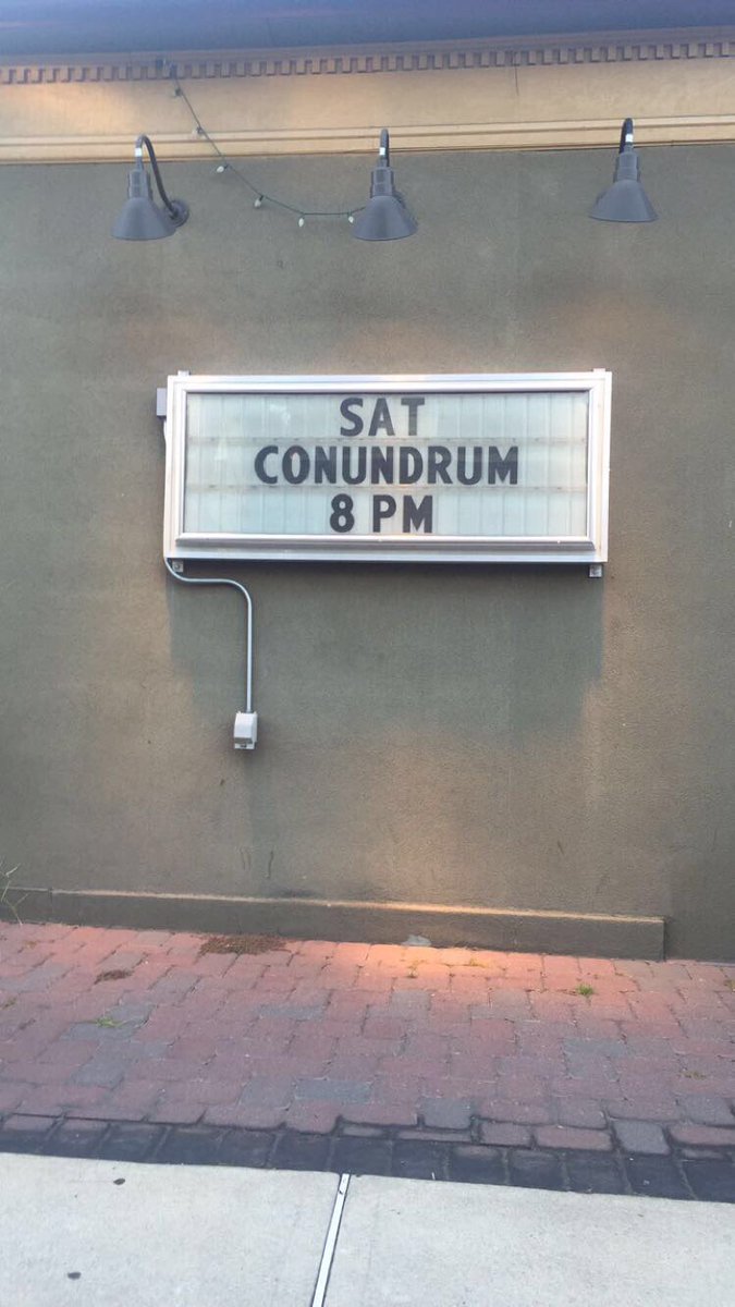 Conundrum_TV's tweet photo. 8 pm is the first set ! #hatcitykitchen https://t.co/4BQTZgjRMg