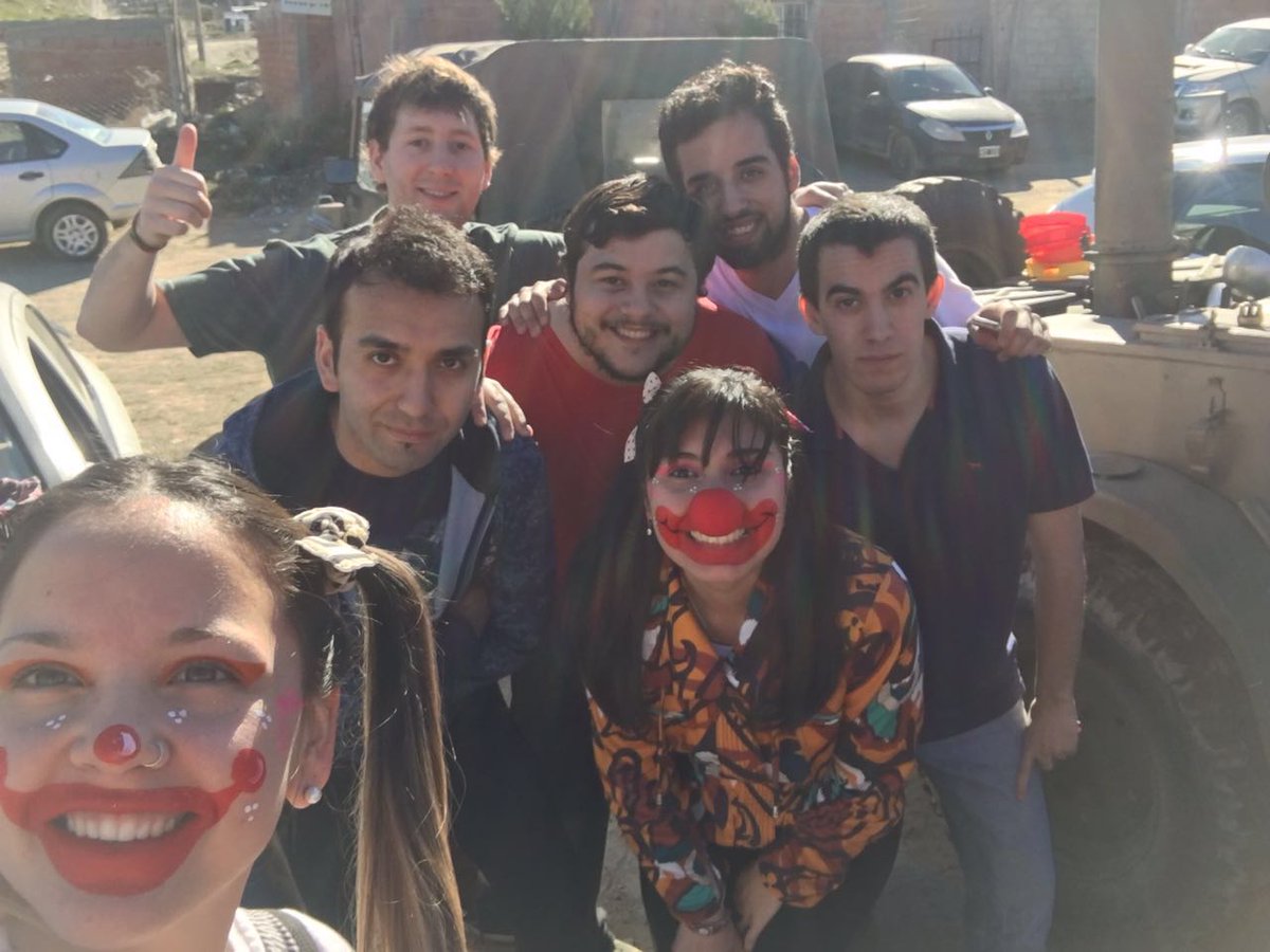 JProComRiv's tweet photo. Hoy festejamos el día del niño con los chicos del Máximo Abasolo! 😁 #HayEquipo 💪 https://t.co/48ratZr8Vk