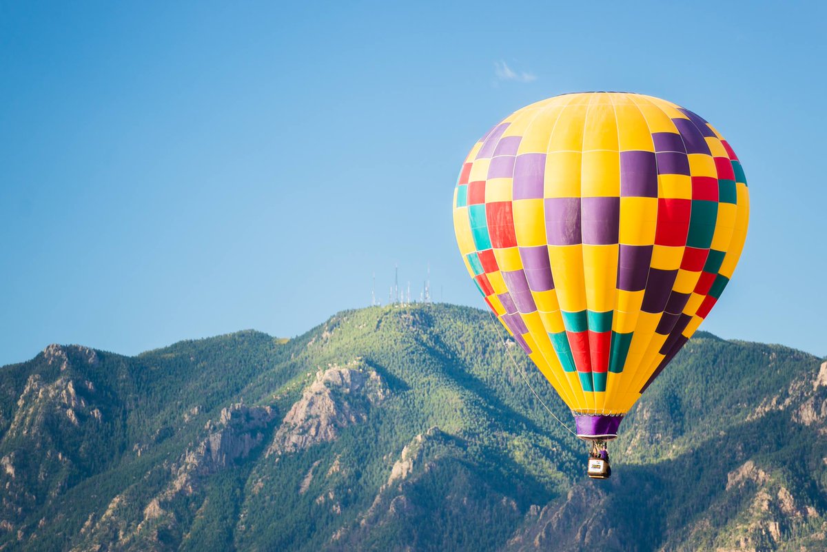 JessicaLebelWX's tweet photo. Another awesome photo from the Labor Day Lift Off! By: CJ Kyles @KKTV11News #cowx #CSLDLO https://t.co/k5IO4GmTJI