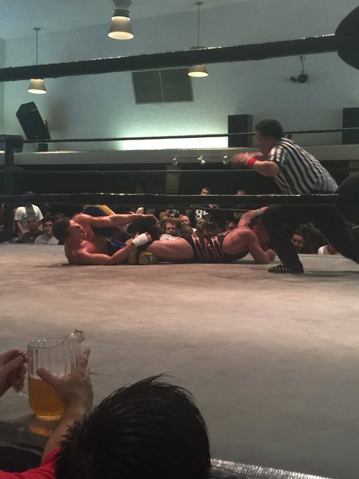 Ver imagem no Twitter Ver imagem no Twitter