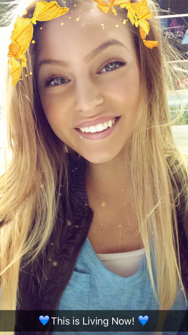 Emily__Seven's tweet photo. Just gonna let you know you are my future father and law ❤️❤️ I'm gonna marry Gray! #SelfieForSean https://t.co/JuMBYWmOr3