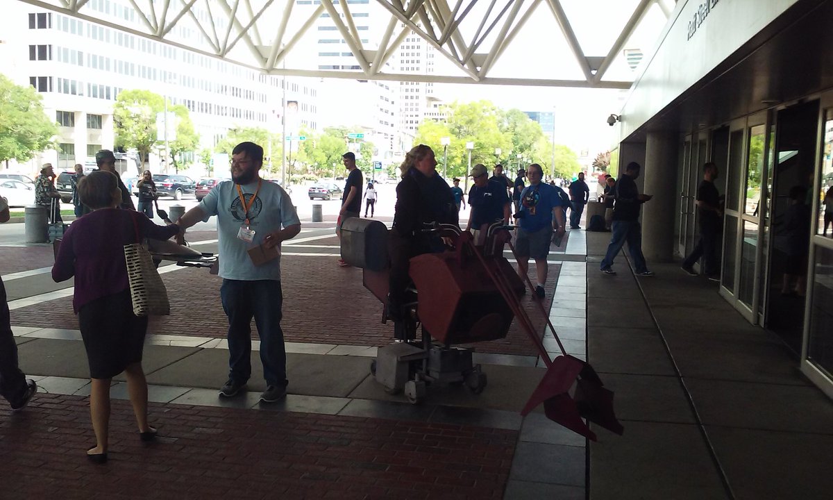 GeekpinEnt's tweet image. Some @baltimorecomics highlights 😎

#BCC2016 #DestinationGeek #ComicCon