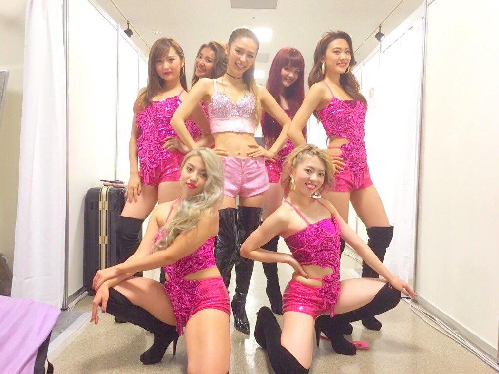 nishimuraemika's tweet photo. #TGC 👯👯💋
#加治ひとみ さんのダンサーをさせて頂きました^ ^ たのしかった💖
加治ひとみさん、関係者のみなさま、、ダンサーのみんな、ありがとうございました👠💖✧⁺
#東京ガールズコレクション #TGA #TGC16 https://t.co/FnibCsJQEZ