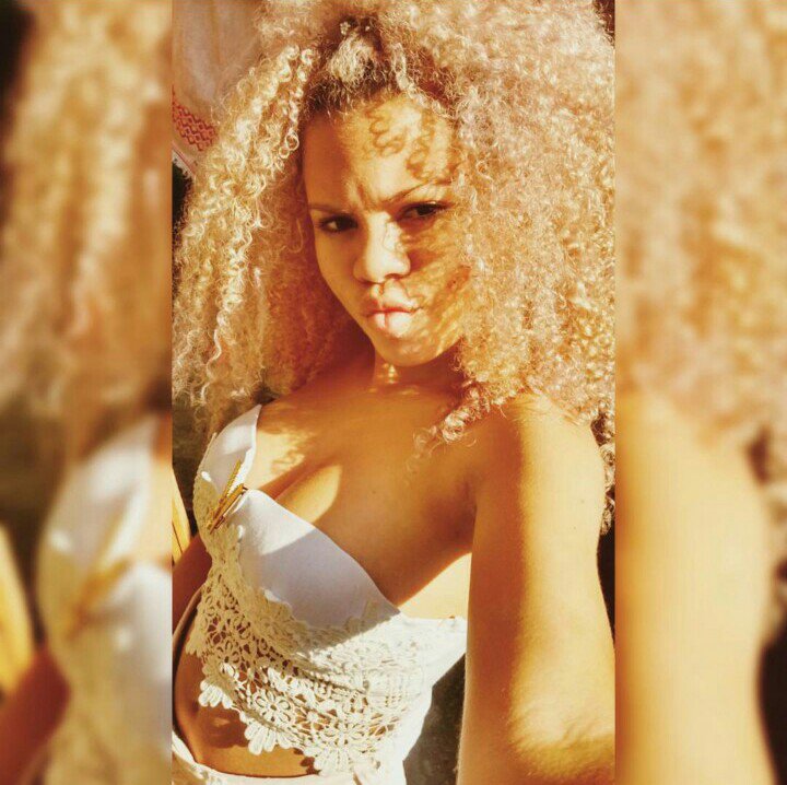 ErikaCr81662671's tweet photo. ' AiAi Debochadaaa Em 🎶🎵💃💃🍺😘💅 #AvistaaaaBb #Gaiolaaaa & #Nh🍺🍺💃😘💅💯 https://t.co/Iq5NjZTwvt