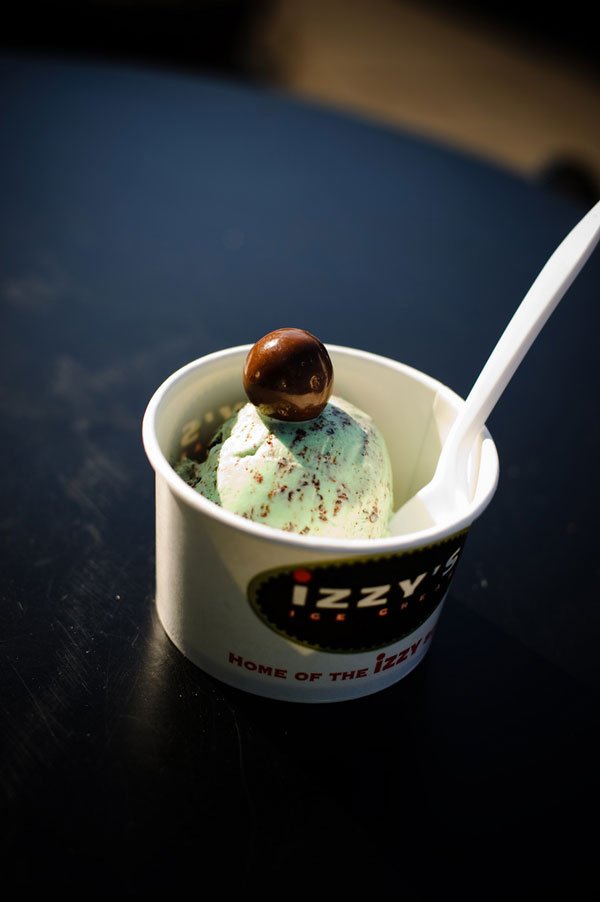 8 Fun Places in the USA to Stop for Ice Cream bit.ly/2bQBKMX @izzysicecream <a href="/saltandstraw/">saltandstraw</a> <a href="/AmysIceCreams/">Amy's Ice Creams</a>