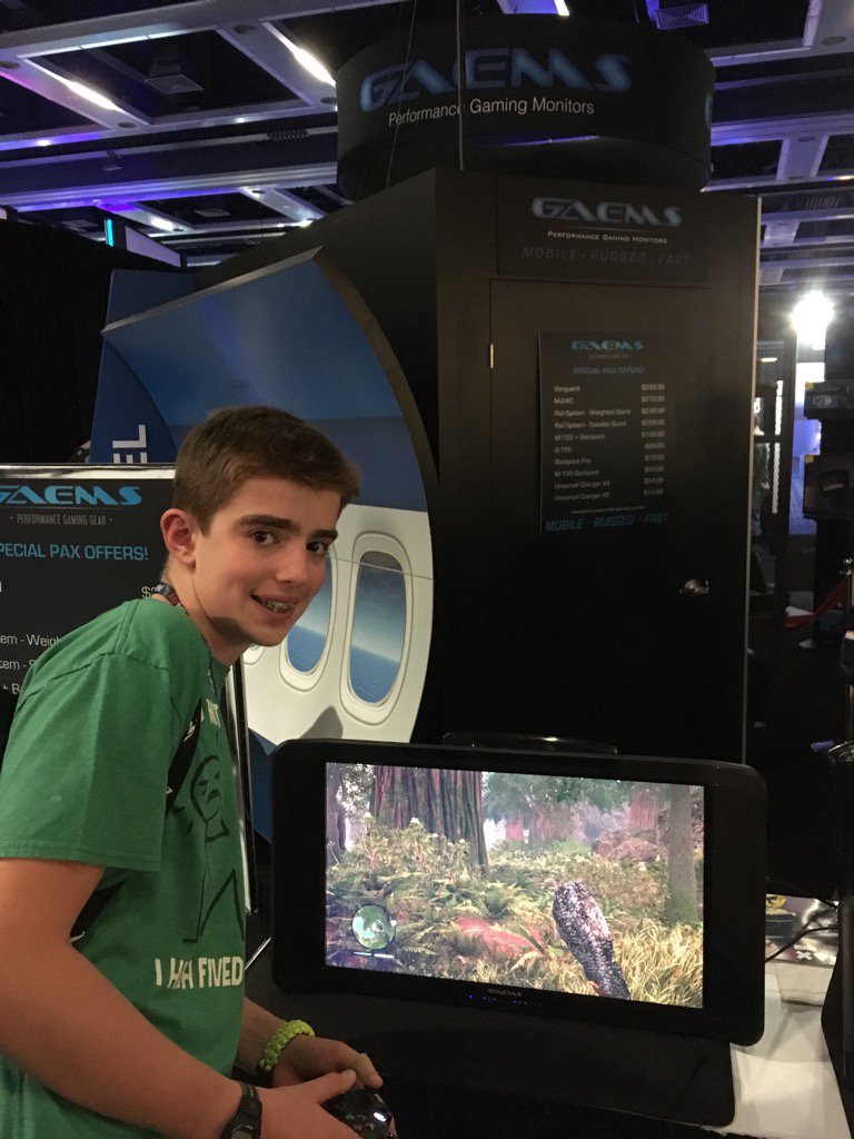 Fimohead's tweet photo. #gaemsatpax https://t.co/HzNXTBAU6X