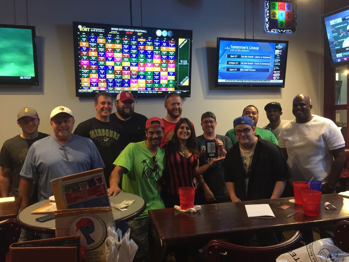 ThePostTweets's tweet photo. River City 2016 FFL Draft at The Post.  That draft board looks gorgeous #DraftLikeABoss #FantasySeasonTicket #PostUp https://t.co/y5jaK7f4am